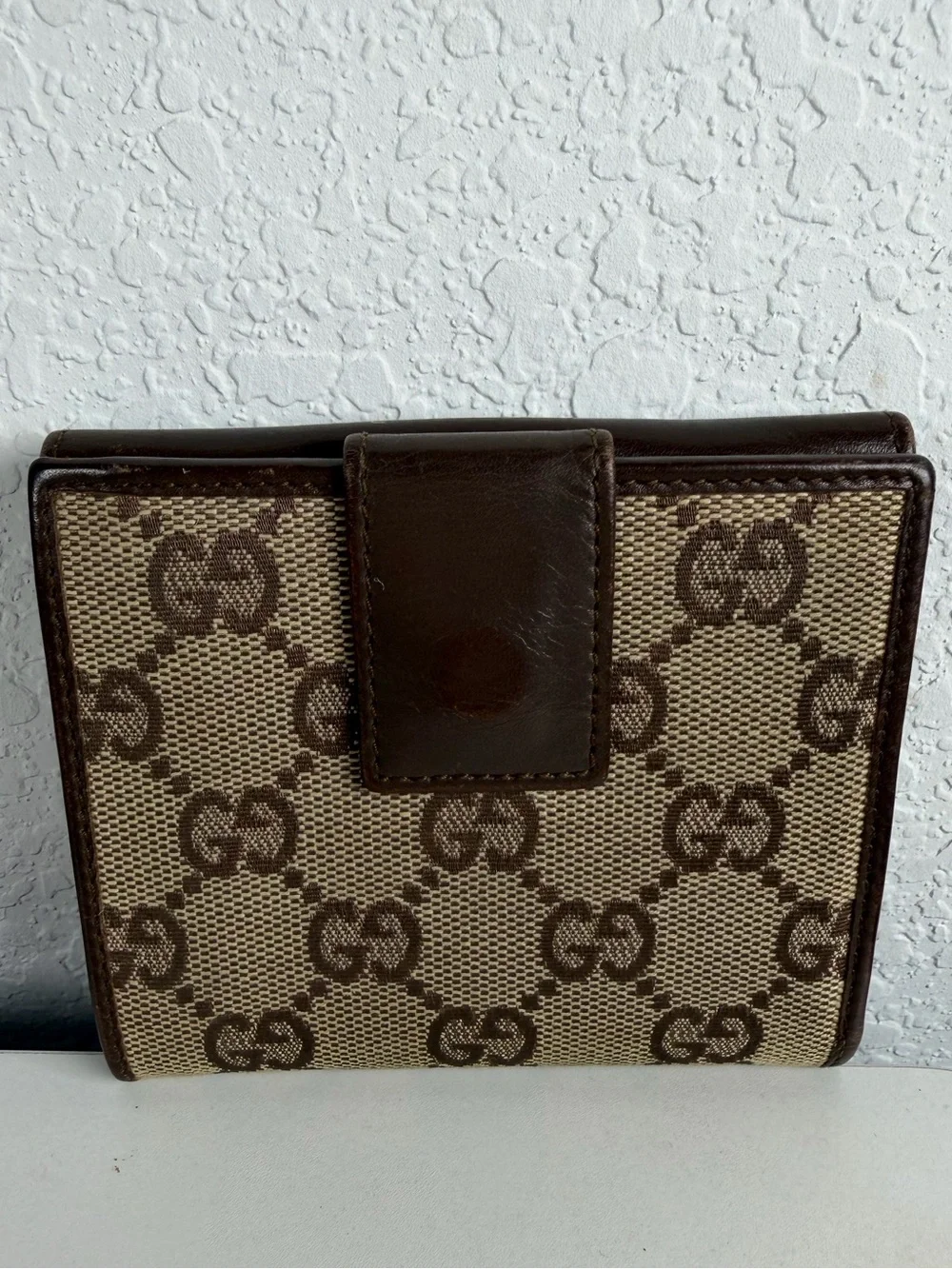 Gucci Brown and Tan Signature Canvas Bifold Wallet - Picture 5 of 9